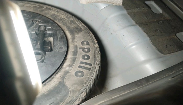 2011 Hyundai i10 MAGNA 1.2, Petrol, Manual, 20,630 km, tyre