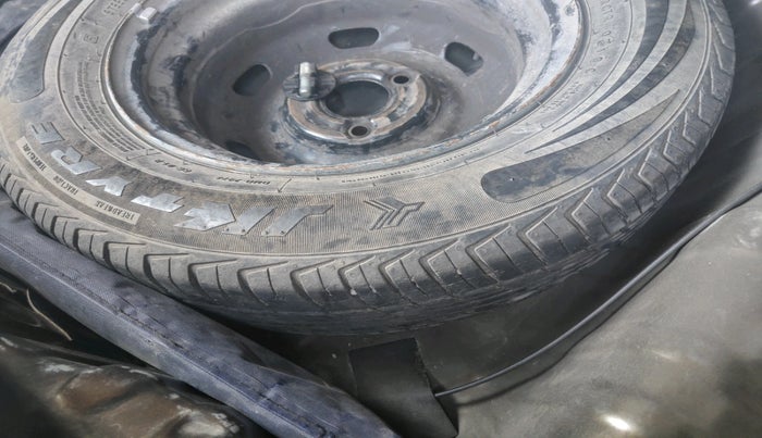 2019 Renault Kwid RXL, Petrol, Manual, 89,722 km, tyre