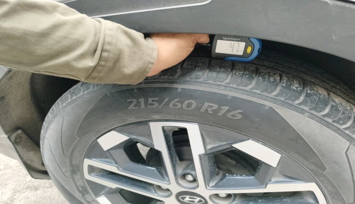 2022 Hyundai VENUE SX (O) 1.0 TURBO DCT, Petrol, Automatic, 26,917 km, tyre