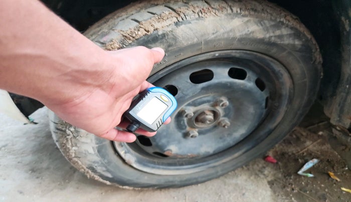 2011 Ford Figo EXI 1.2 PETROL, Petrol, Manual, 72,525 km, tyre