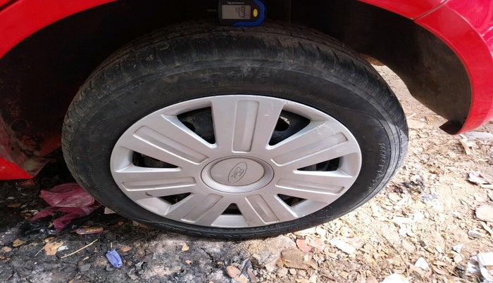 2012 Ford Figo ZXI 1.2 PETROL, Petrol, Manual, 1,29,047 km, tyre