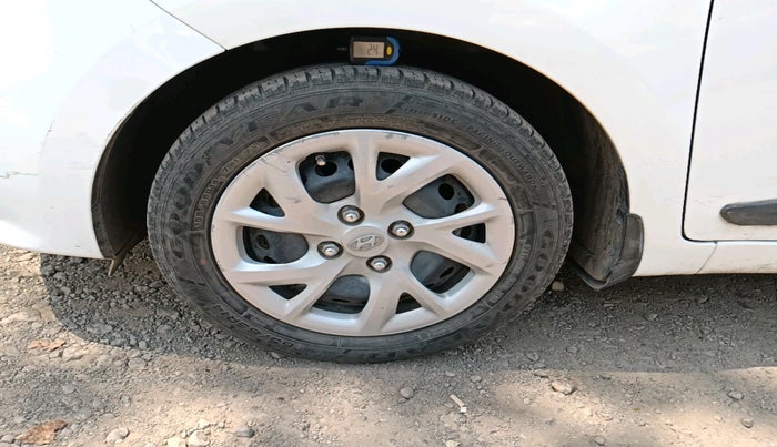 2018 Hyundai Grand i10 MAGNA AT 1.2 KAPPA VTVT, Petrol, Automatic, 53,253 km, tyre