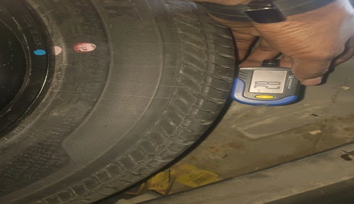 2011 Maruti Swift Dzire VXI, Petrol, Manual, 25,886 km, tyre