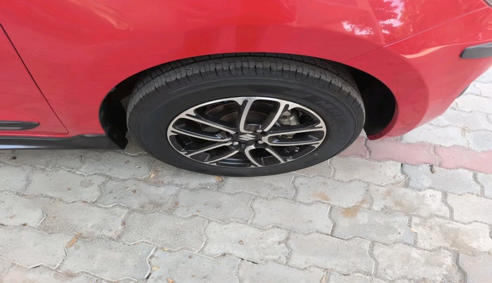 2022 Maruti Swift ZXI PLUS DUAL TONE, Petrol, Manual, 66,985 km, tyre