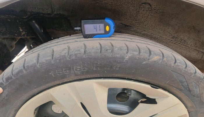 2015 Maruti Wagon R 1.0 VXI, Petrol, Manual, 67,600 km, tyre