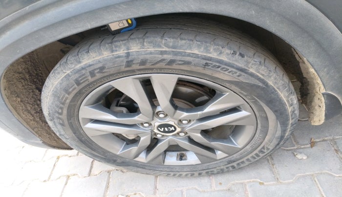 2020 KIA SELTOS HTX PLUS 1.5 DIESEL, Diesel, Manual, 1,08,595 km, tyre