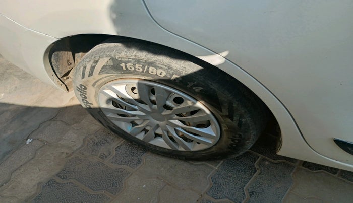 2020 Maruti Dzire VXI, CNG, Manual, 1,55,886 km, tyre
