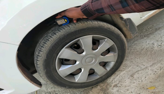 2015 Maruti Alto K10 VXI AMT, Petrol, Automatic, 65,862 km, tyre