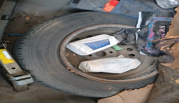 2013 Hyundai Verna FLUIDIC 1.4 VTVT, Petrol, Manual, 20,927 km, tyre