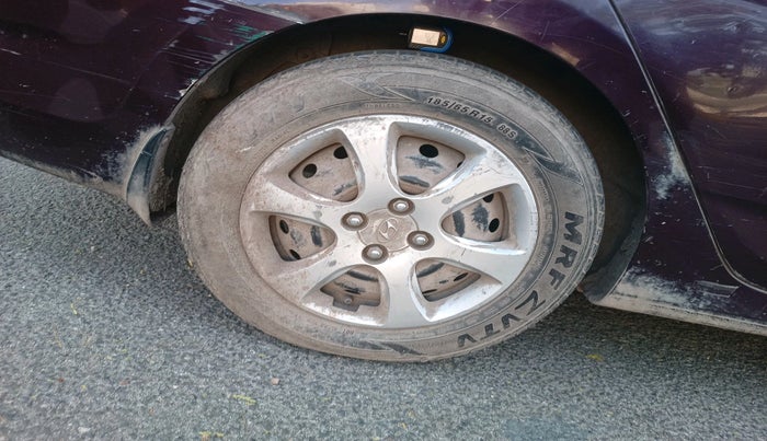 2013 Hyundai Verna FLUIDIC 1.4 VTVT, Petrol, Manual, 20,927 km, tyre