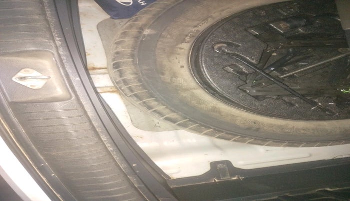 2016 Hyundai Creta SX PLUS 1.6 PETROL, Petrol, Manual, 56,723 km, tyre