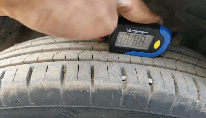 2021 Maruti Ertiga VXI CNG, CNG, Manual, 1,94,829 km, tyre