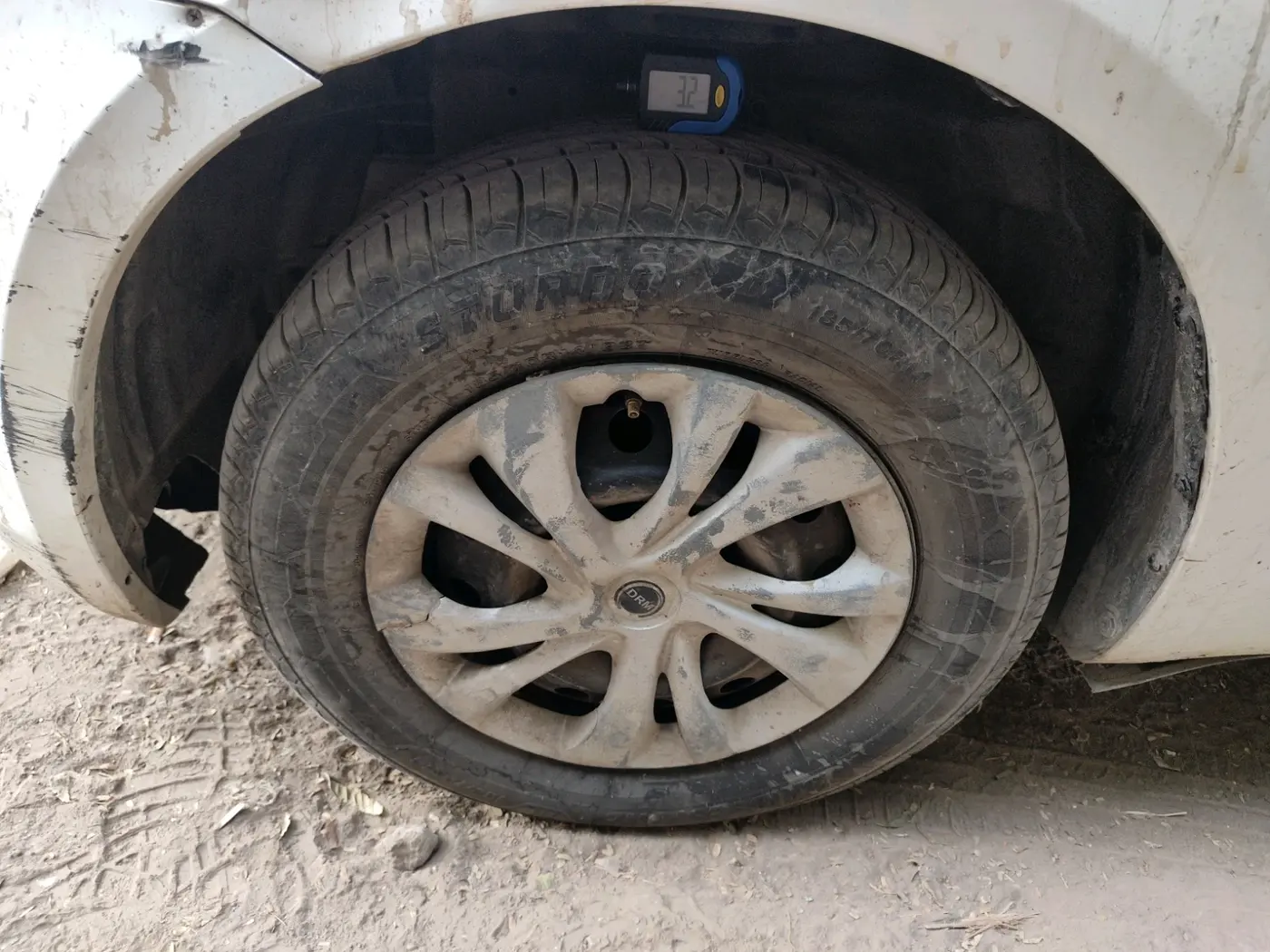 2012 Maruti Swift LDI, Diesel, Manual, 1,18,507 km, tyre
