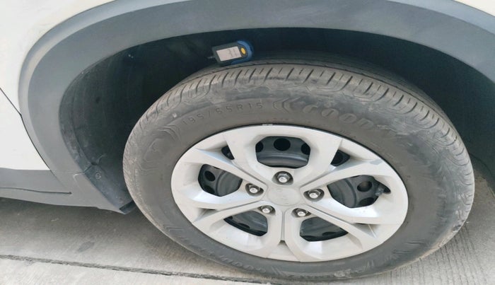 2021 KIA SONET HTE 1.5, Diesel, Manual, 96,759 km, tyre