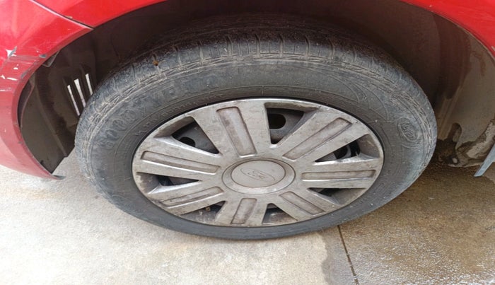 2011 Ford Figo ZXI 1.2 PETROL, Petrol, Manual, 46,963 km, tyre