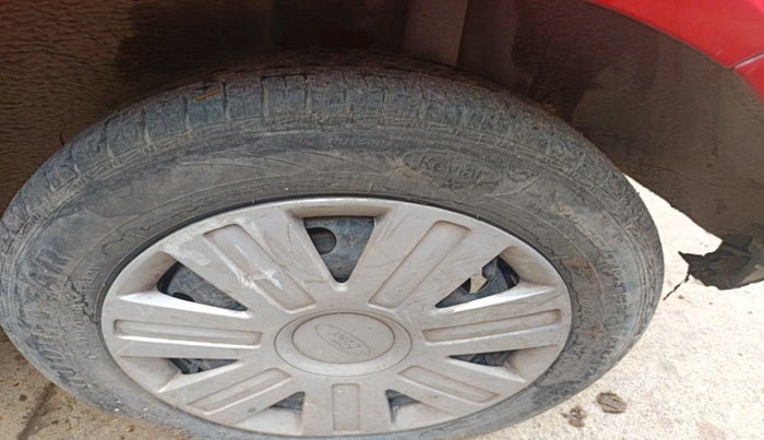 2011 Ford Figo ZXI 1.2 PETROL, Petrol, Manual, 46,963 km, tyre