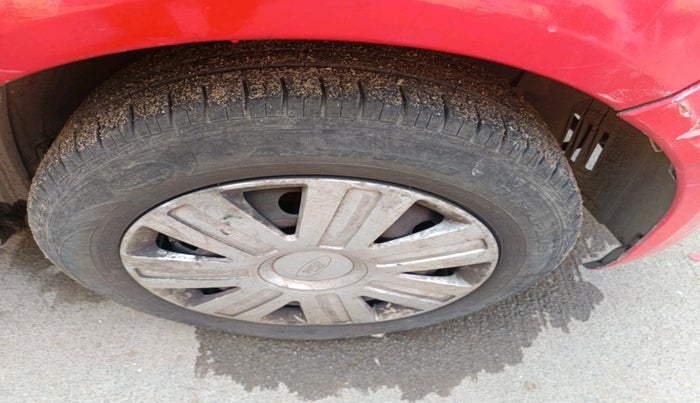 2011 Ford Figo ZXI 1.2 PETROL, Petrol, Manual, 46,963 km, tyre