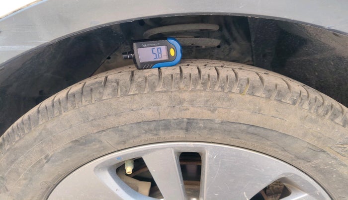 2016 Maruti S Cross ZETA 1.3, Diesel, Manual, 1,75,359 km, tyre