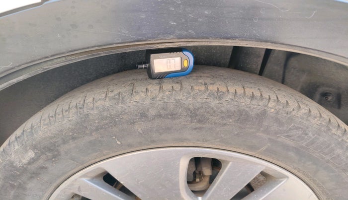 2016 Maruti S Cross ZETA 1.3, Diesel, Manual, 1,75,359 km, tyre