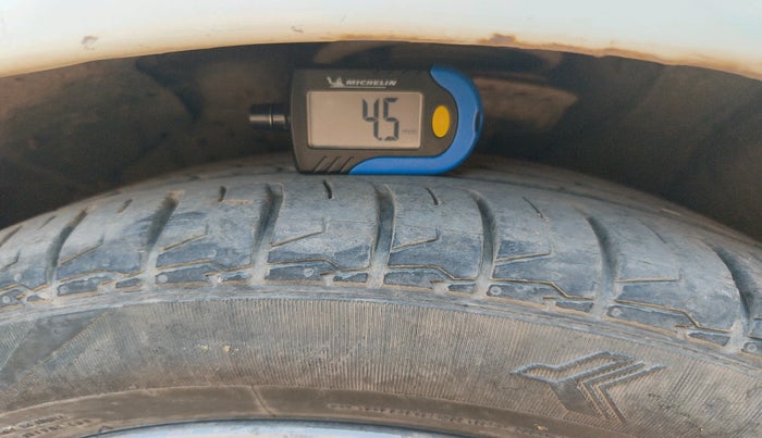 2013 Hyundai Verna FLUIDIC 1.6 VTVT SX, Petrol, Manual, 67,308 km, tyre