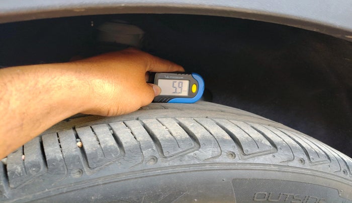 2022 Volkswagen TIGUAN ELEGANCE 2.0 TSI DSG, Petrol, Automatic, 14,914 km, tyre