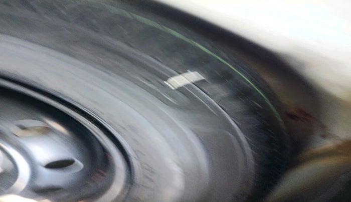 2020 Maruti Swift ZXI AMT, Petrol, Automatic, 41,104 km, tyre