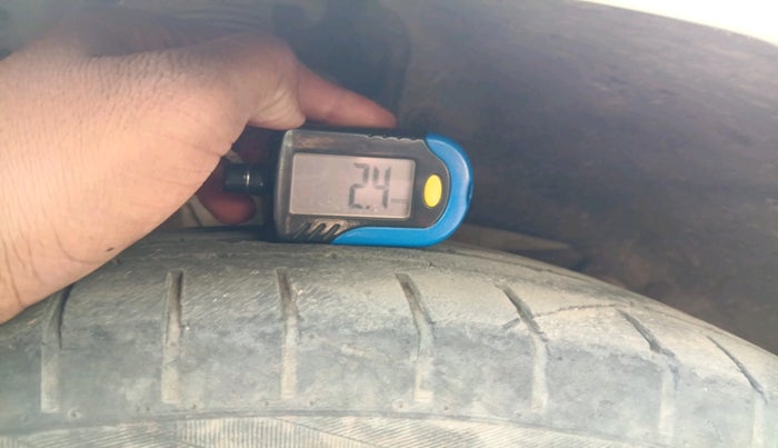 2020 Maruti Swift ZXI AMT, Petrol, Automatic, 41,104 km, tyre