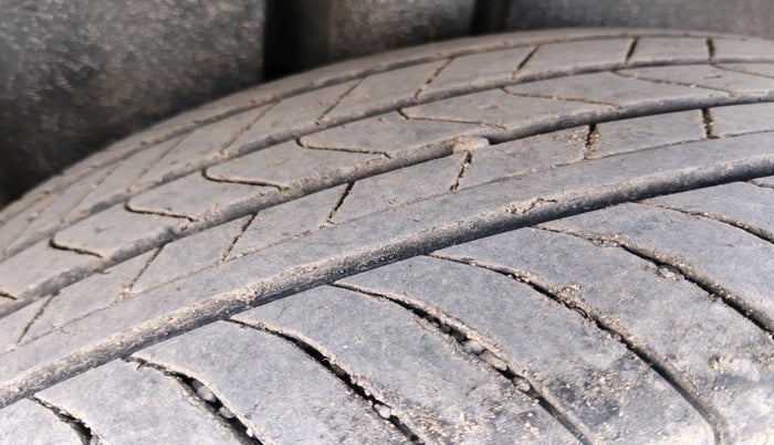 2024 MG HECTOR PLUS SAVVY PRO 1.5 TURBO CVT 6 STR, Petrol, Automatic, 22,001 km, tyre