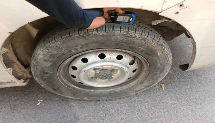 2011 Maruti Wagon R 1.0 LXI, Petrol, Manual, 81,196 km, tyre