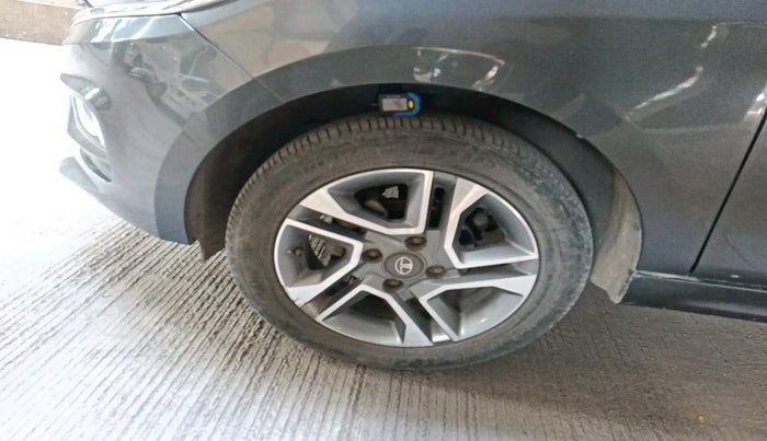 2022 Tata TIGOR XZA PLUS PETROL, Petrol, Automatic, 43,093 km, tyre
