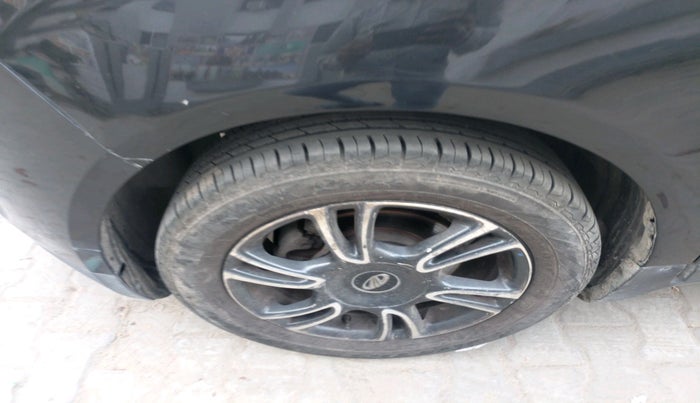 2018 Mahindra MARAZZO M8 7 STR, Diesel, Manual, 1,11,449 km, tyre