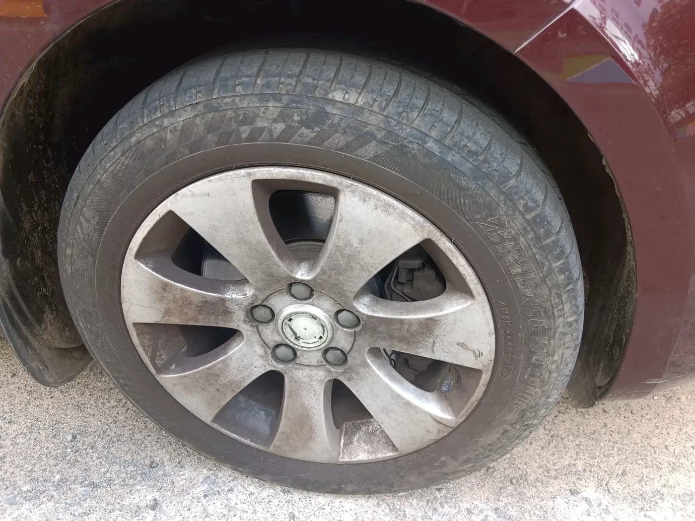 2011 Skoda Superb ELEGANCE 1.8 TSI MT, Petrol, Manual, 62,598 km, tyre