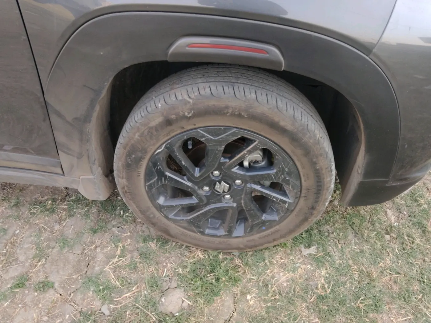 2024 Maruti FRONX DELTA PLUS 1.2MT, Petrol, Manual, 41,892 km, tyre