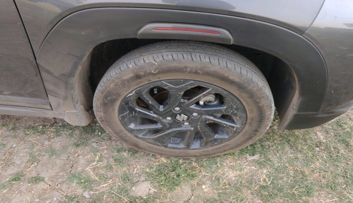 2024 Maruti FRONX DELTA PLUS 1.2MT, Petrol, Manual, 41,892 km, tyre