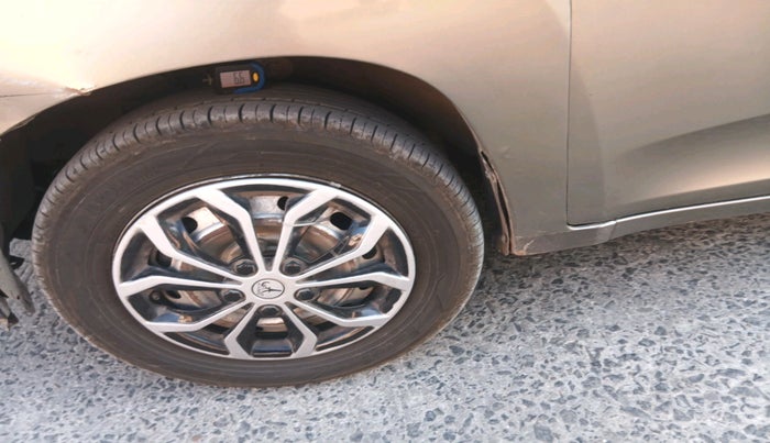 2017 Mahindra Kuv100 K2 D 6 STR, Diesel, Manual, 1,15,571 km, tyre