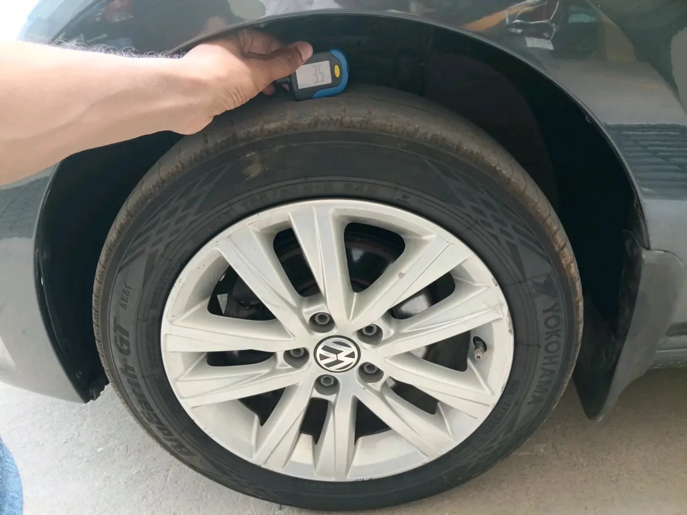 2016 Volkswagen Polo GT TSI AT, Petrol, Automatic, 69,999 km, tyre