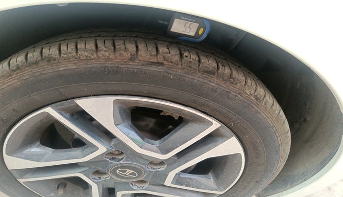 2024 Tata Tiago XZ PLUS PETROL, Petrol, Manual, 25,671 km, tyre