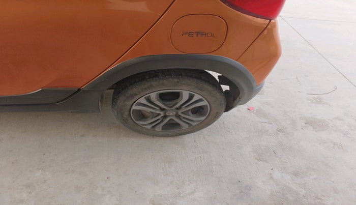 2018 Tata TIAGO NRG PETROL, Petrol, Manual, 40,605 km, tyre