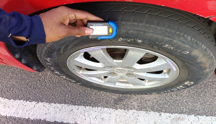 2010 Maruti Swift ZXI, Petrol, Manual, 90,684 km, tyre