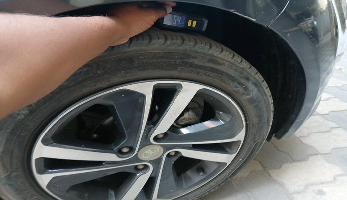 2020 Tata ALTROZ XZ PETROL, Petrol, Manual, 20,680 km, tyre