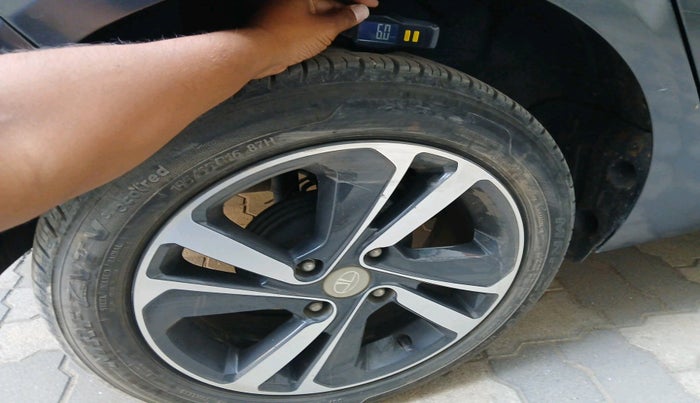 2020 Tata ALTROZ XZ PETROL, Petrol, Manual, 20,680 km, tyre