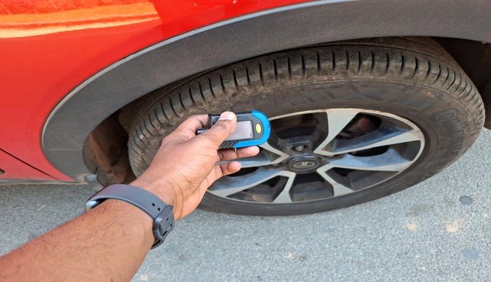 2020 Tata NEXON XZ PLUS (O) PETROL, Petrol, Manual, 91,847 km, tyre