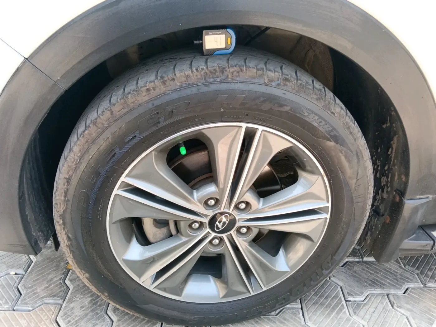 2018 Hyundai Creta SX PLUS AT 1.6 DIESEL, Diesel, Automatic, 1,19,860 km, tyre