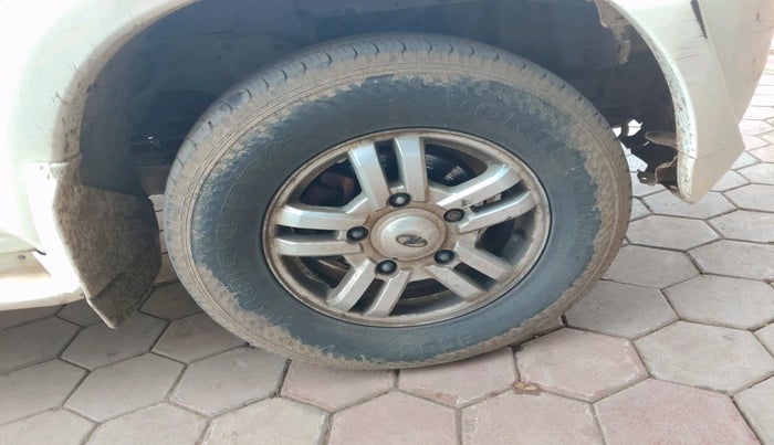 2012 Mahindra Scorpio VLX 2WD, Diesel, Manual, 1,13,674 km, tyre