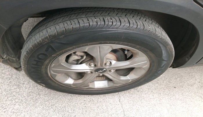 2023 KIA SELTOS HTK PLUS 1.5 IMT, Petrol, Manual, 17,660 km, tyre