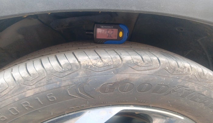 2021 Hyundai VENUE SX 1.0 TURBO IMT, Petrol, Manual, 61,335 km, tyre