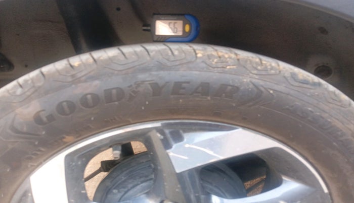 2021 Hyundai VENUE SX 1.0 TURBO IMT, Petrol, Manual, 61,335 km, tyre