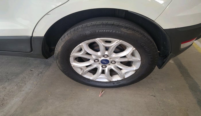 2016 Ford Ecosport TITANIUM 1.5L DIESEL, Diesel, Manual, 90,286 km, tyre