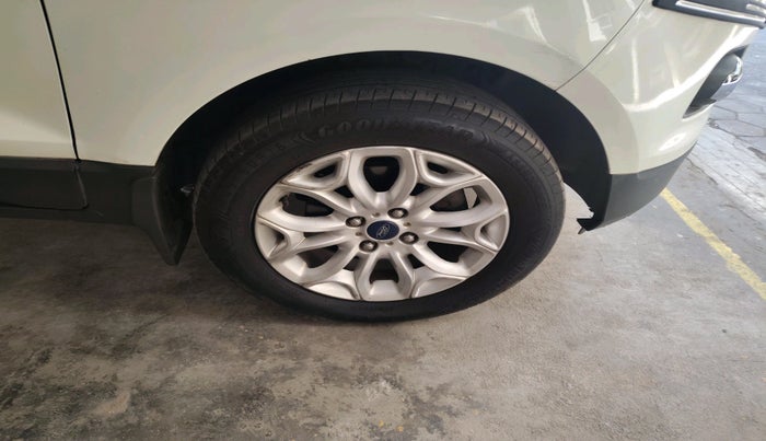 2016 Ford Ecosport TITANIUM 1.5L DIESEL, Diesel, Manual, 90,286 km, tyre