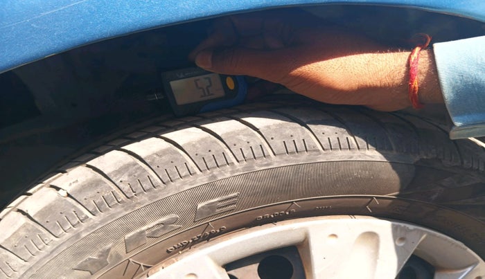 2013 Honda Amaze 1.2L I-VTEC S, Petrol, Manual, 1,80,447 km, tyre